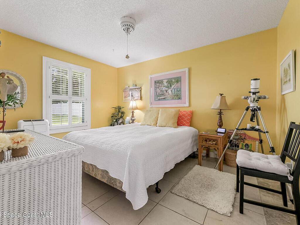 1562 Hayworth Circle, Palm Bay, FL 32907