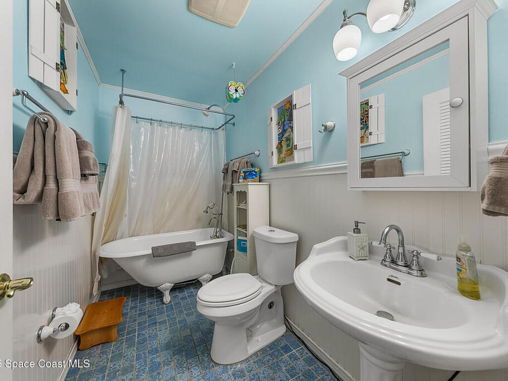 1562 Hayworth Circle, Palm Bay, FL 32907