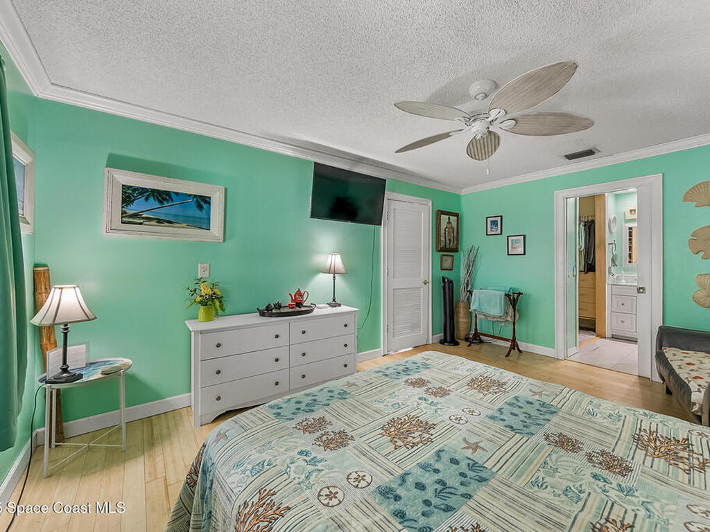 1562 Hayworth Circle, Palm Bay, FL 32907