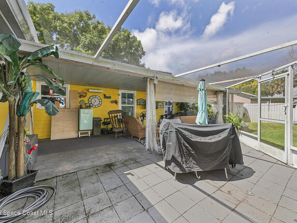 1562 Hayworth Circle, Palm Bay, FL 32907