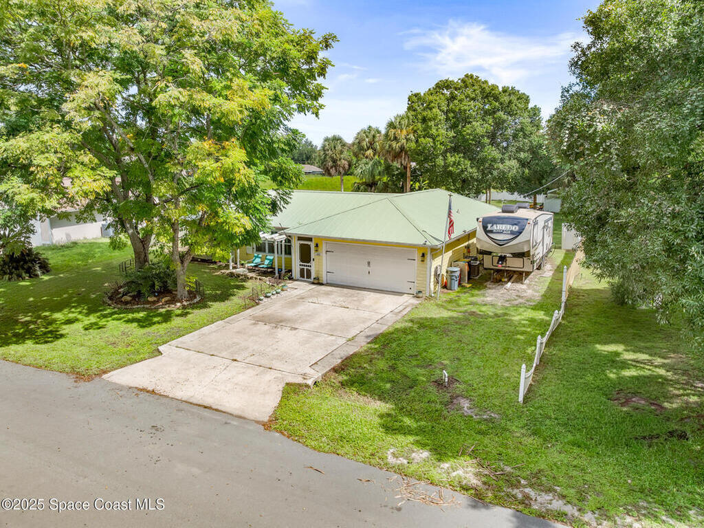 1562 Hayworth Circle, Palm Bay, FL 32907