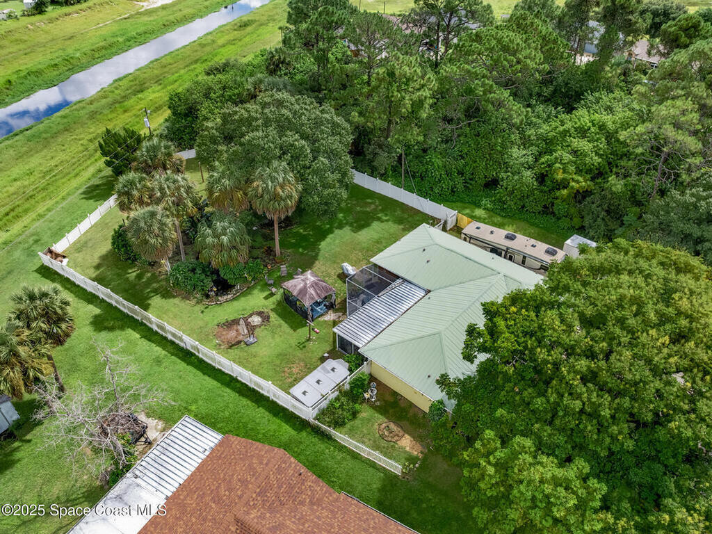 1562 Hayworth Circle, Palm Bay, FL 32907