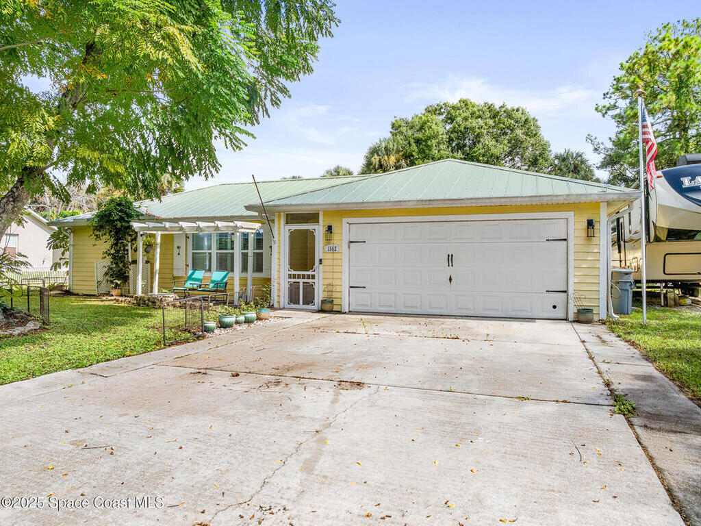 1562 Hayworth Circle, Palm Bay, FL 32907