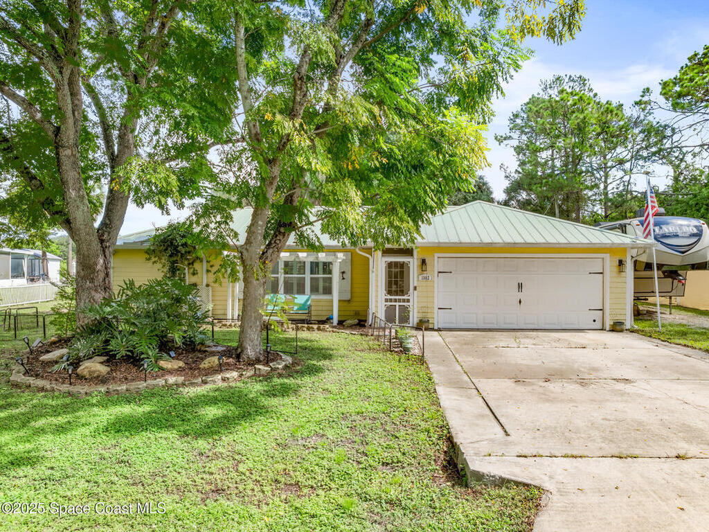 1562 Hayworth Circle, Palm Bay, FL 32907