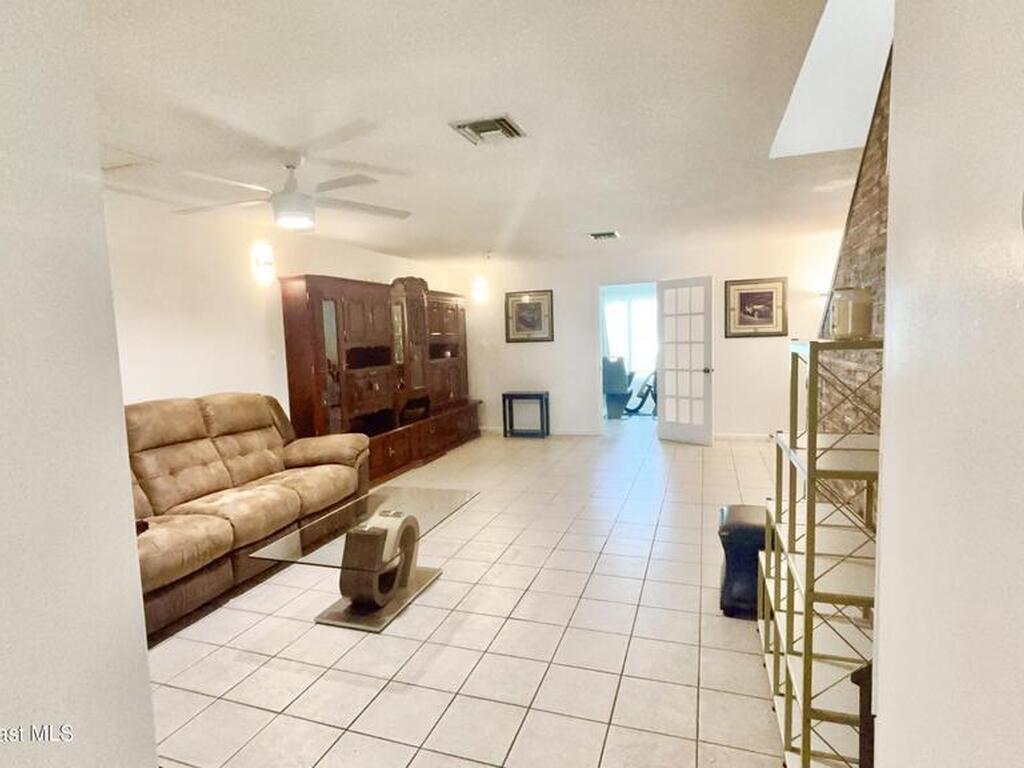 274 Queens Court, Satellite Beach, FL 32937