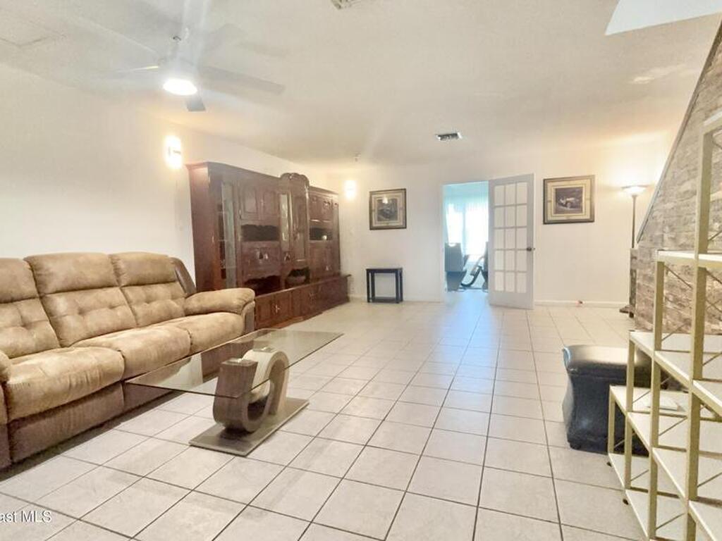 274 Queens Court, Satellite Beach, FL 32937