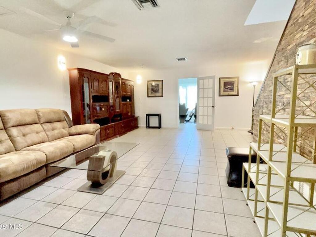 274 Queens Court, Satellite Beach, FL 32937