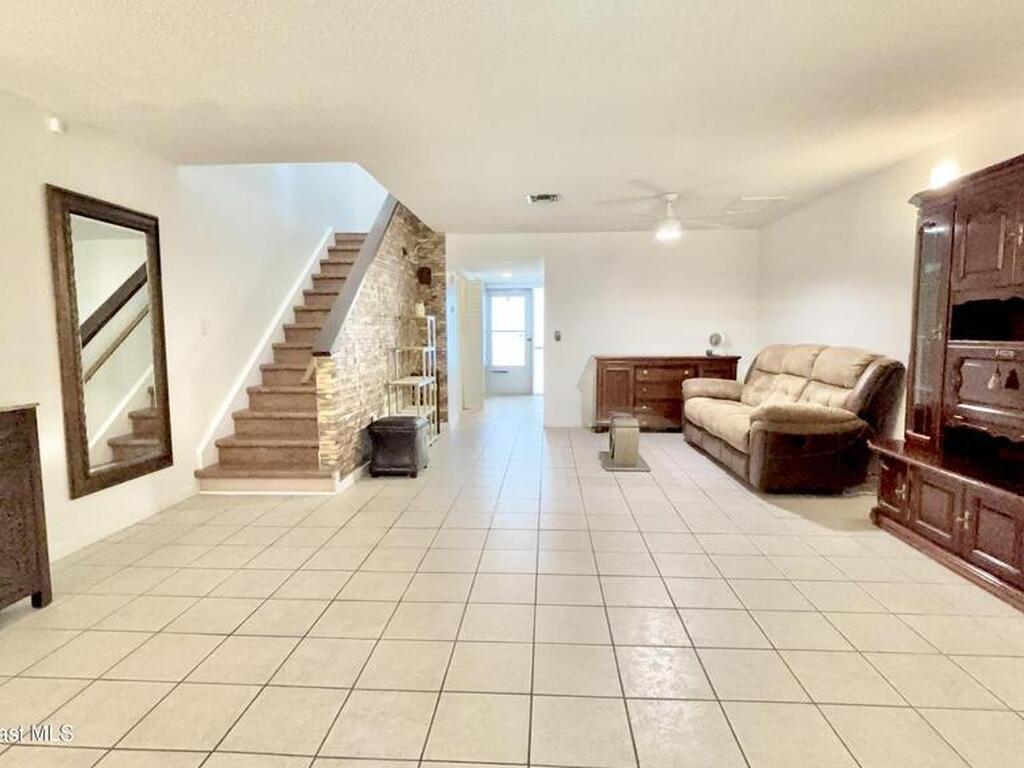 274 Queens Court, Satellite Beach, FL 32937