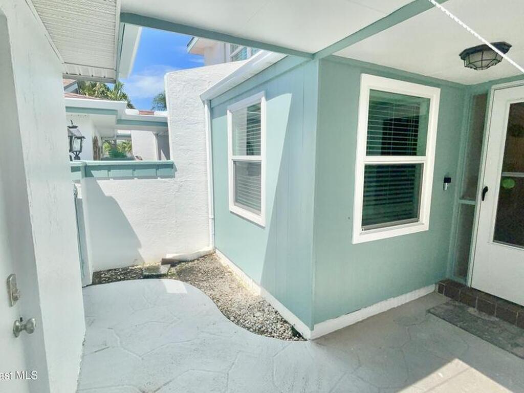 274 Queens Court, Satellite Beach, FL 32937