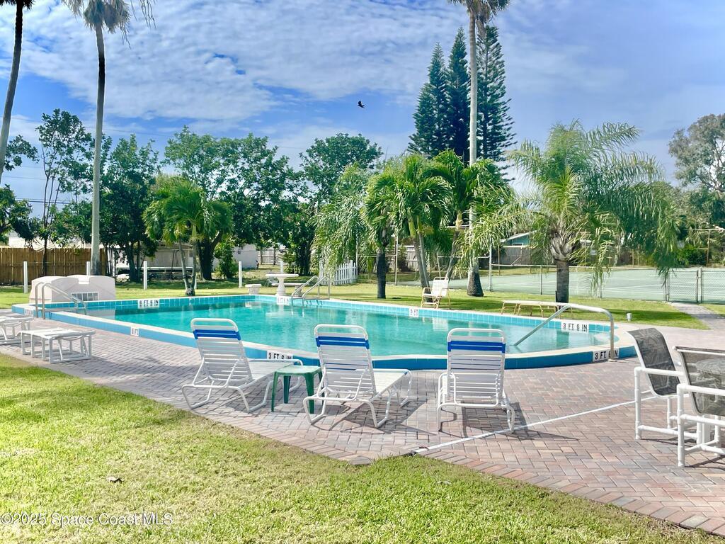 274 Queens Court, Satellite Beach, FL 32937