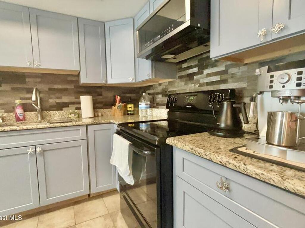 274 Queens Court, Satellite Beach, FL 32937