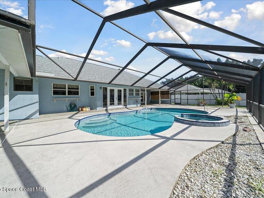 1085 Old Parsonage Drive, Merritt Island, FL 32952