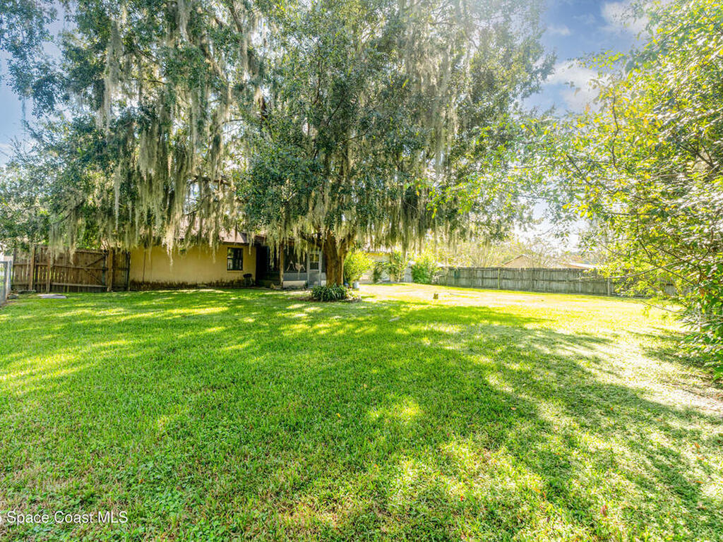10878 SE 45th Avenue, Belleview, FL 34420