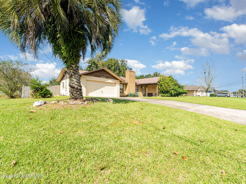 10878 SE 45th Avenue, Belleview, FL 34420