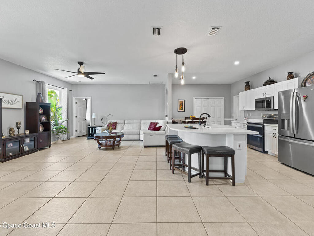 813 Del Mar Circle, Melbourne, FL 32904