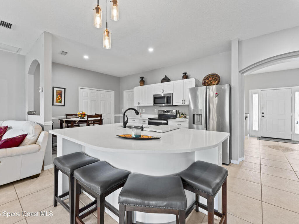 813 Del Mar Circle, Melbourne, FL 32904