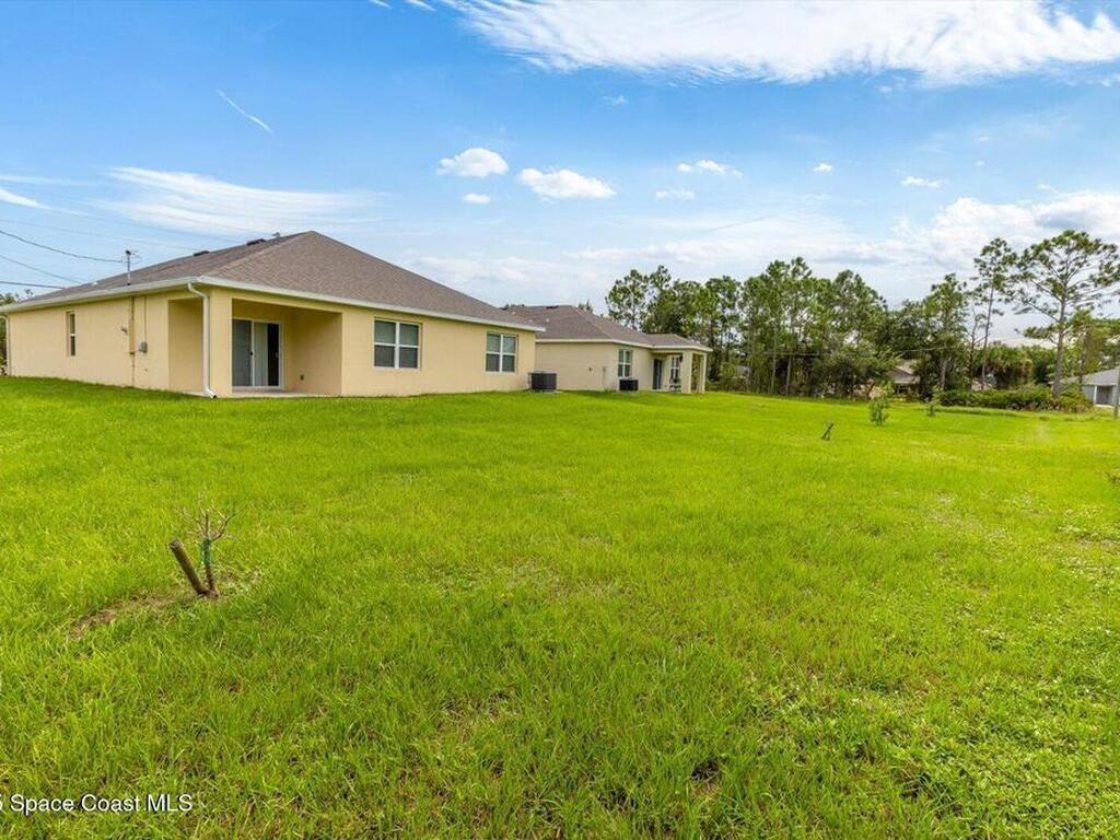 2158 Jupiter Boulevard, Palm Bay, FL 32908