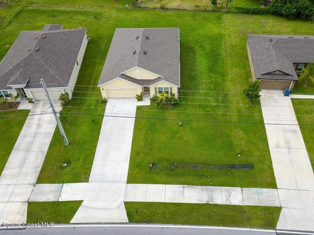 2158 Jupiter Boulevard, Palm Bay, FL 32908