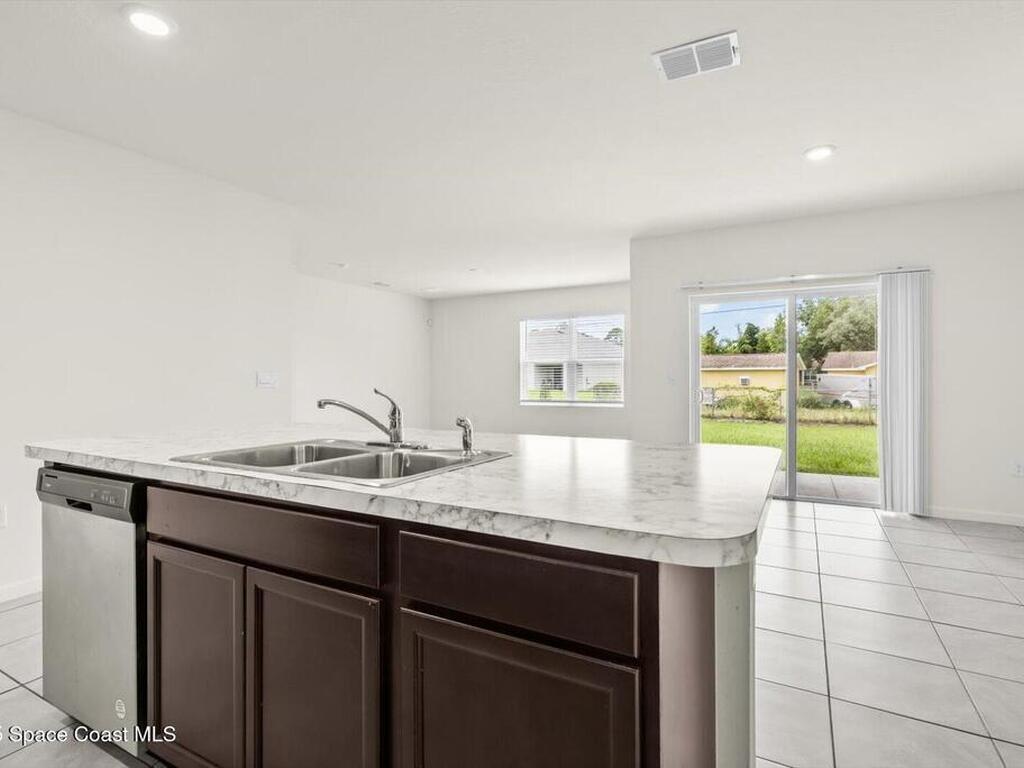 2158 Jupiter Boulevard, Palm Bay, FL 32908