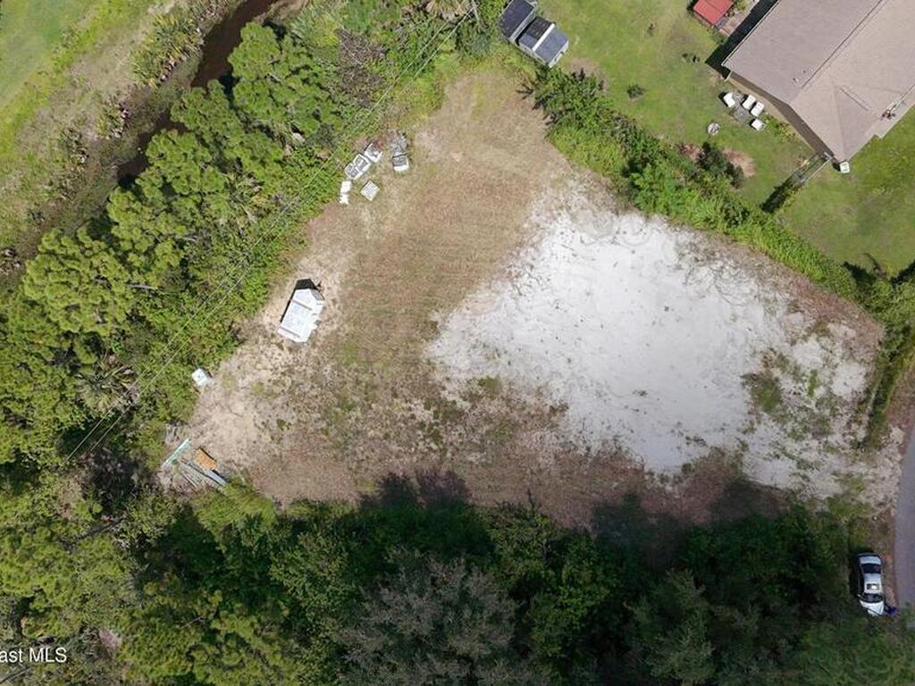 895 Tedder Road, Palm Bay, FL 32909