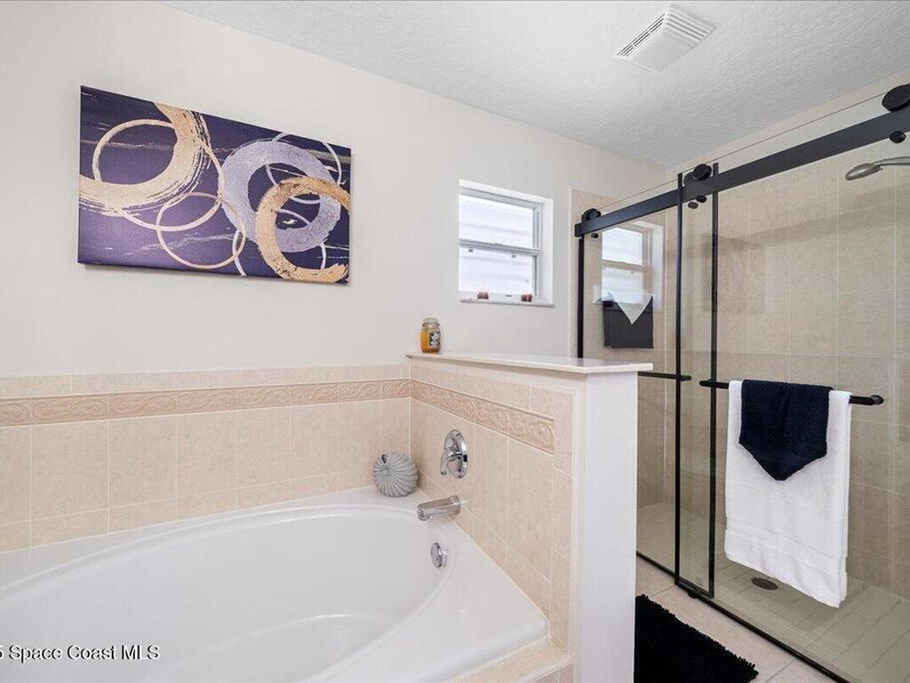 8078 Kingswood Way, Suntree, FL 32940