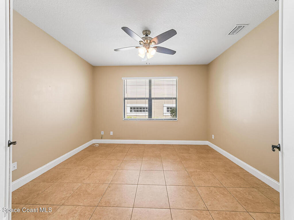 8582 Strom Park Drive, Melbourne, FL 32940