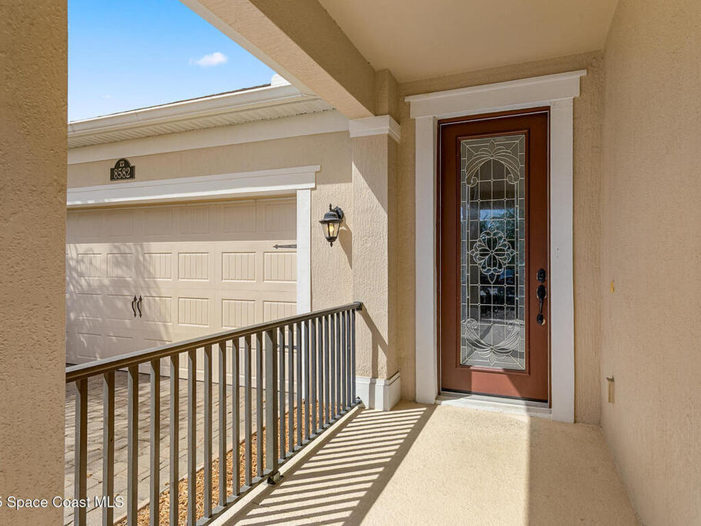 8582 Strom Park Drive, Melbourne, FL 32940