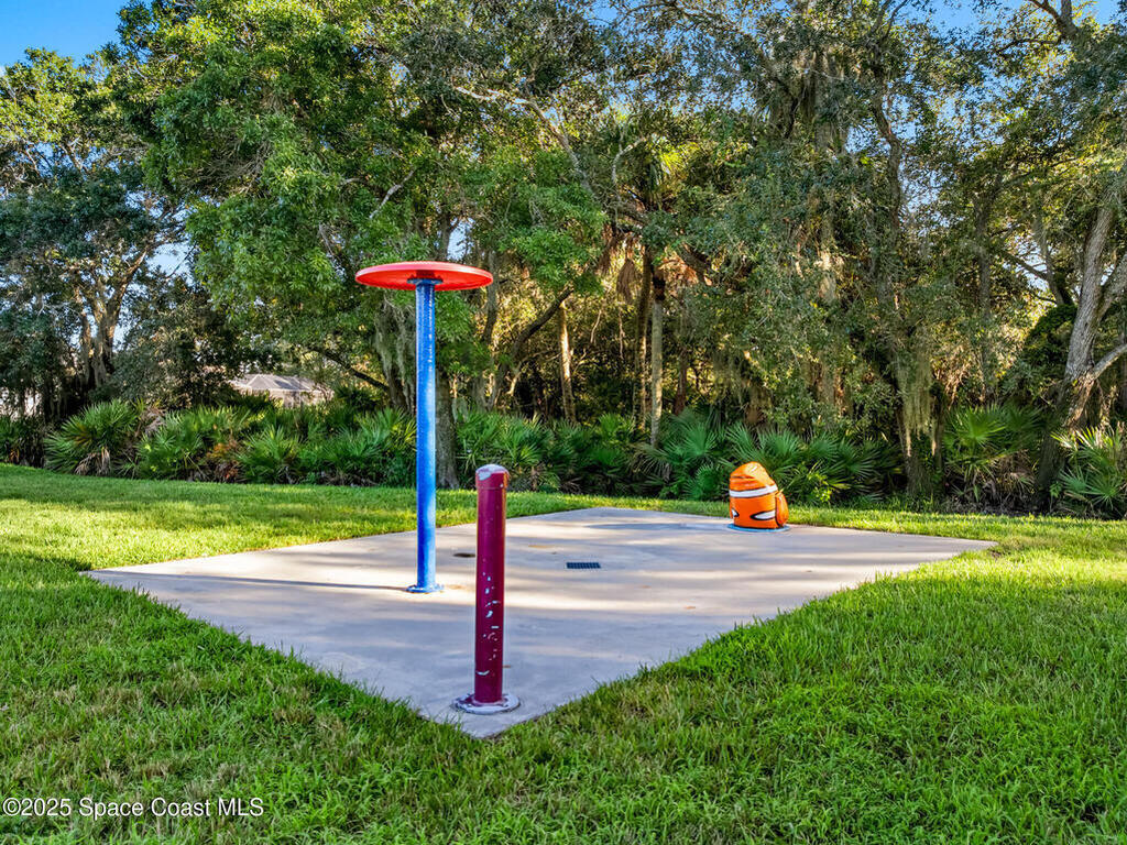 8582 Strom Park Drive, Melbourne, FL 32940