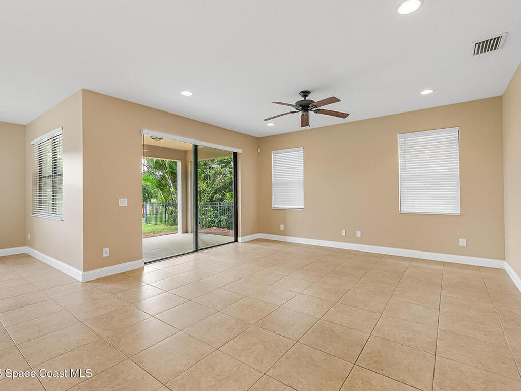 8582 Strom Park Drive, Melbourne, FL 32940