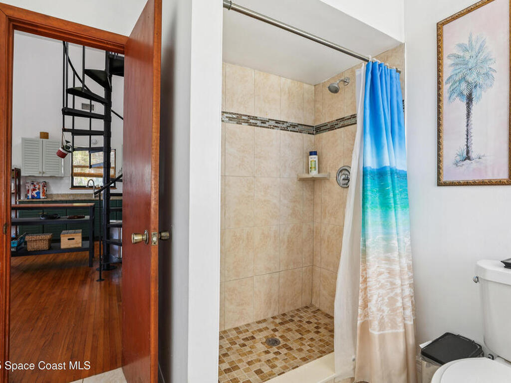 51 Vip Island, Grant-Valkaria, FL 32949