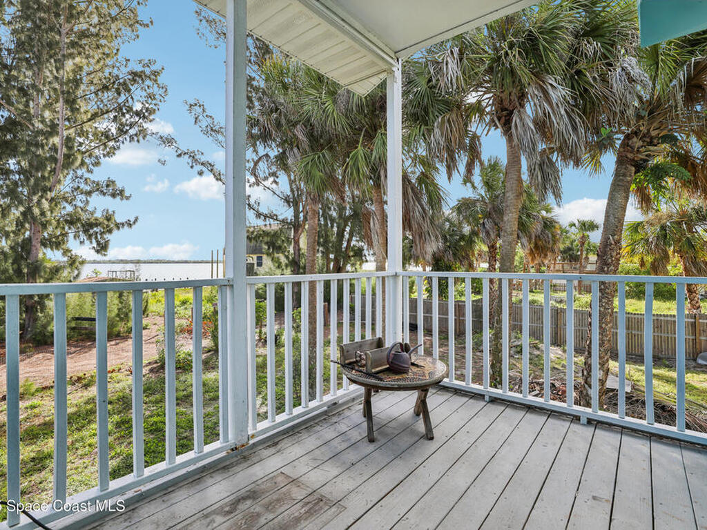51 Vip Island, Grant-Valkaria, FL 32949
