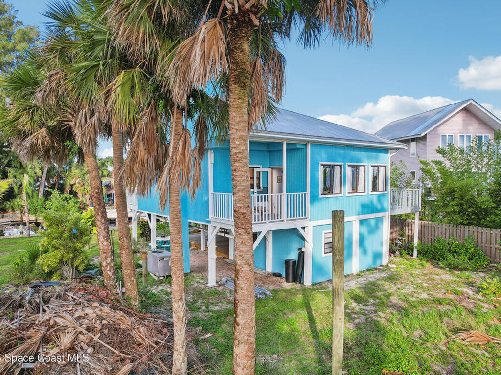 51 Vip Island, Grant-Valkaria, FL 32949