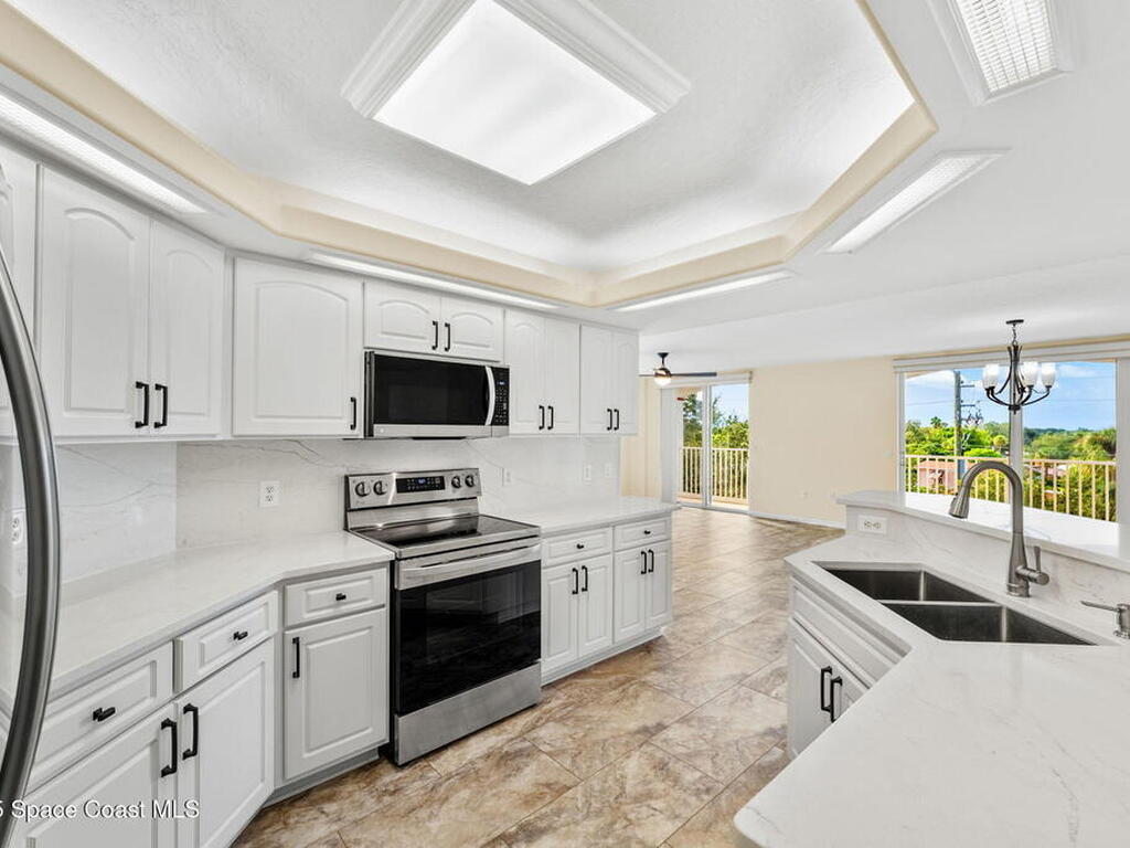 821 Del Rio Way, Merritt Island, FL 32953