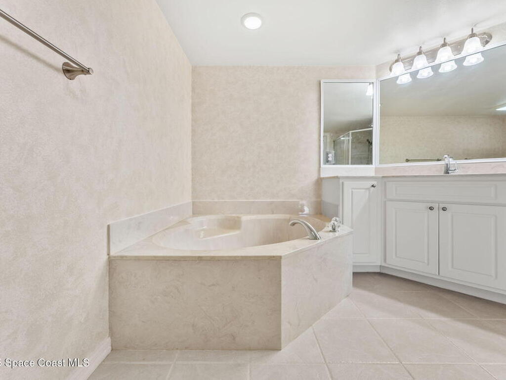 821 Del Rio Way, Merritt Island, FL 32953