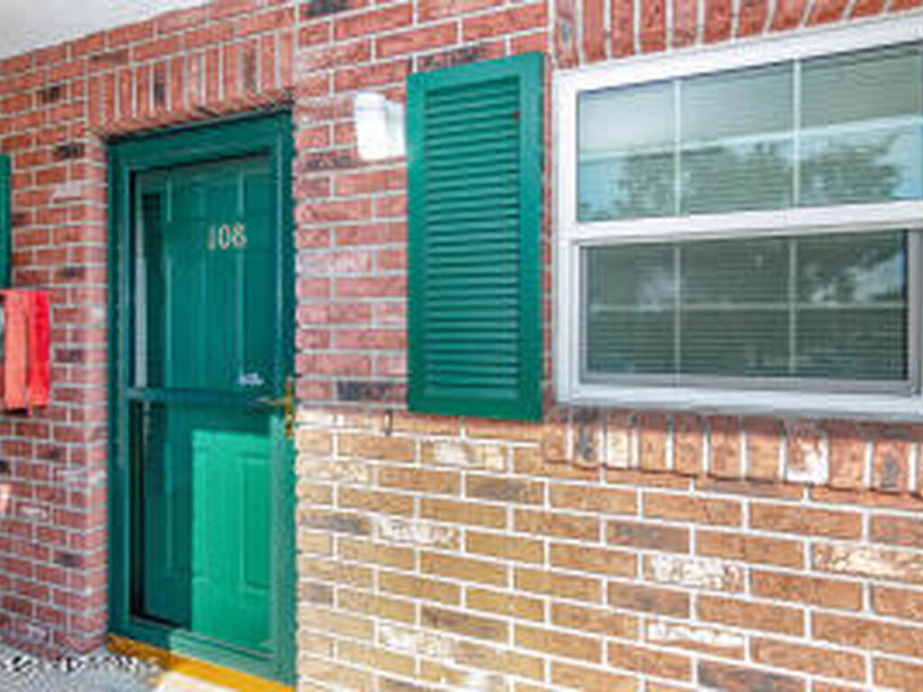 1890 Knox Mcrae Drive, Titusville, FL 32780