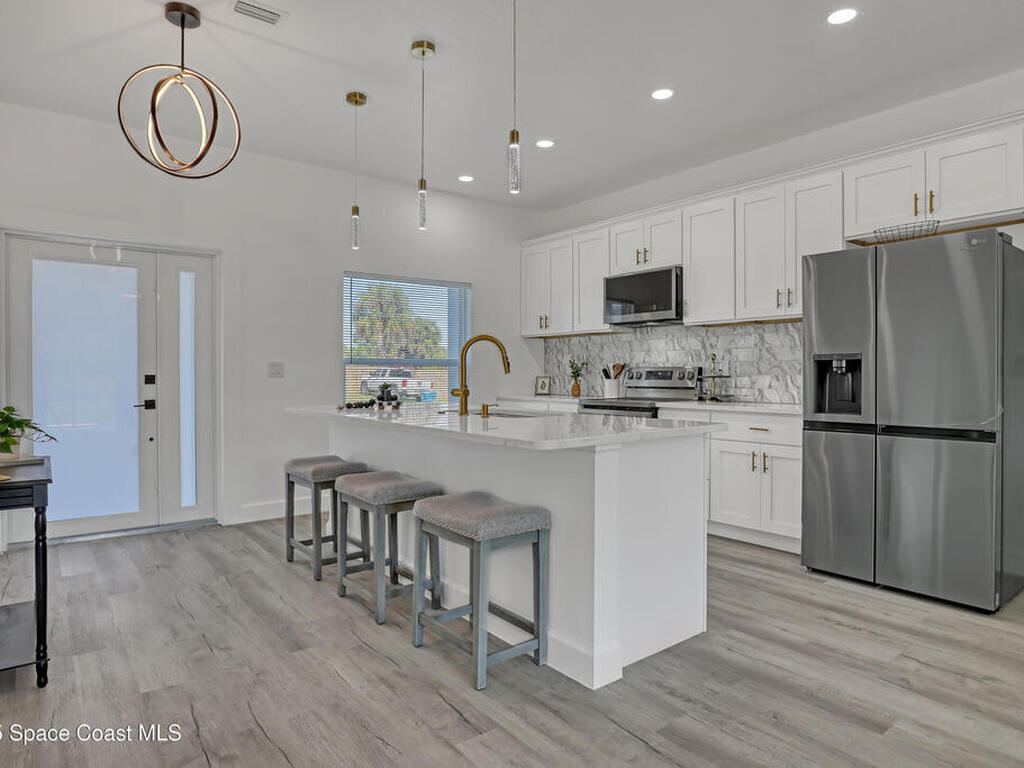 660 Yardley Street, Palm Bay, FL 32908