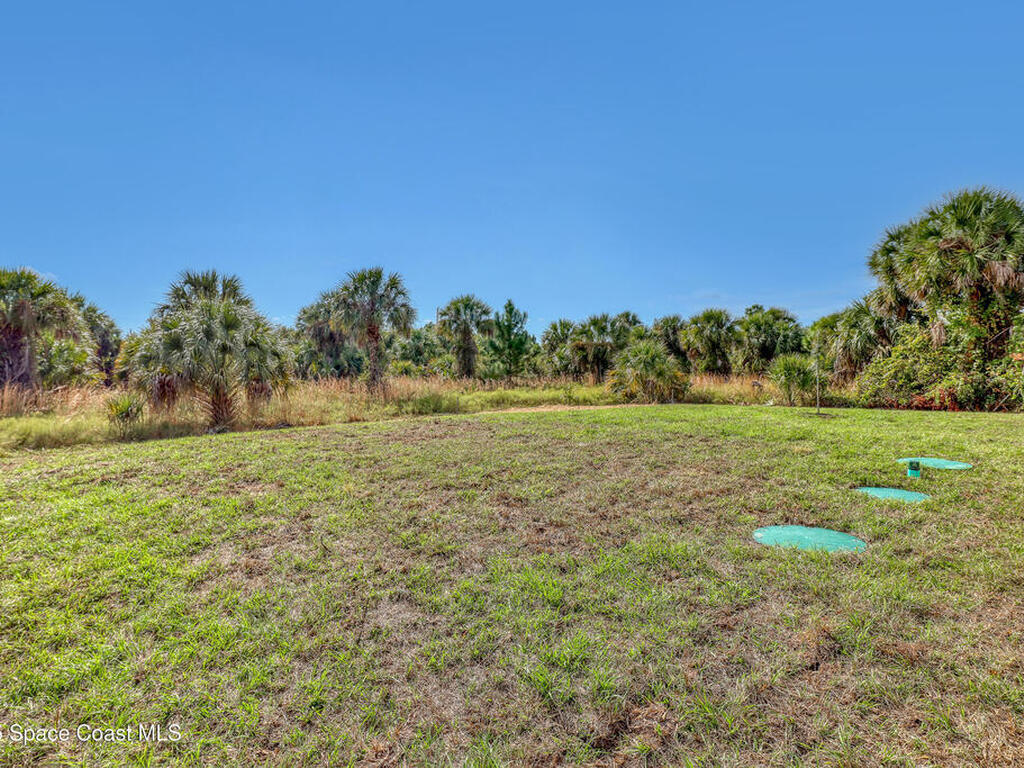 660 Yardley Street, Palm Bay, FL 32908