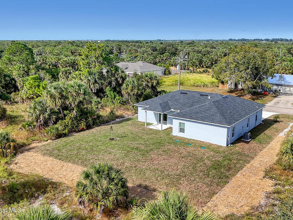 660 Yardley Street, Palm Bay, FL 32908