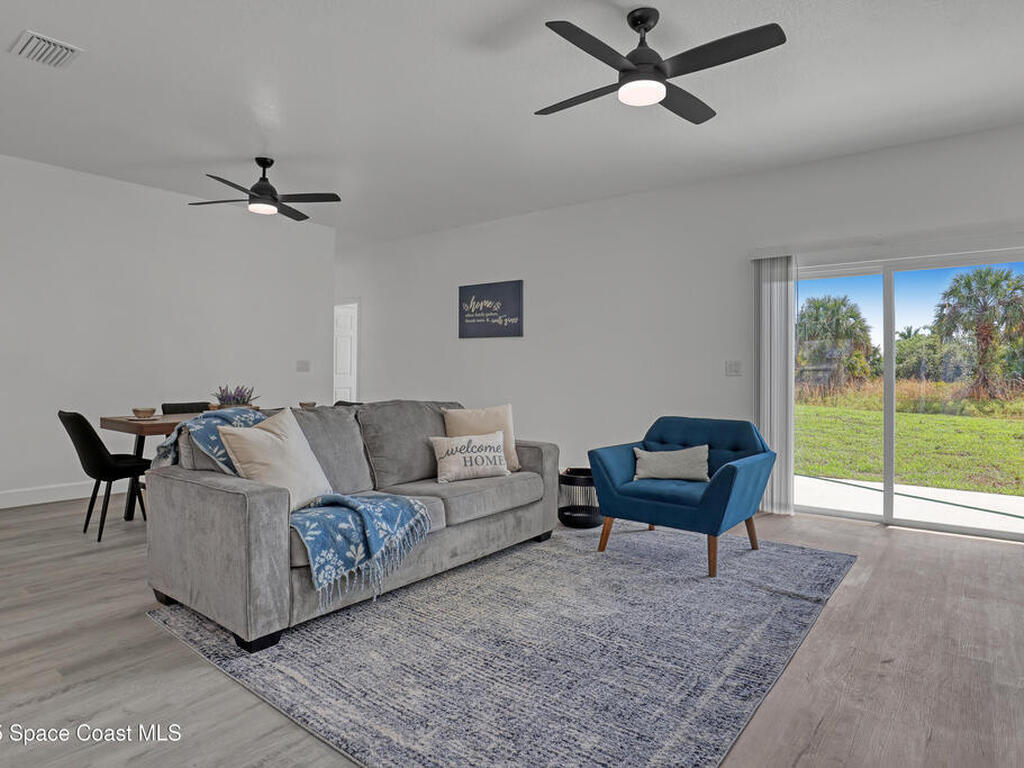 660 Yardley Street, Palm Bay, FL 32908