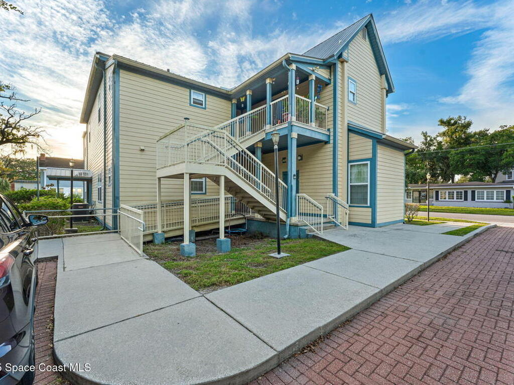 22 S Clyde Avenue, Kissimmee, FL 34741