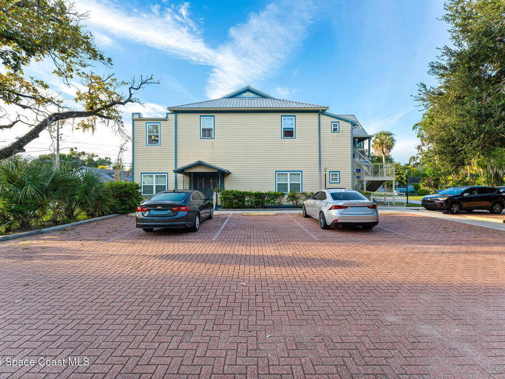 22 S Clyde Avenue, Kissimmee, FL 34741