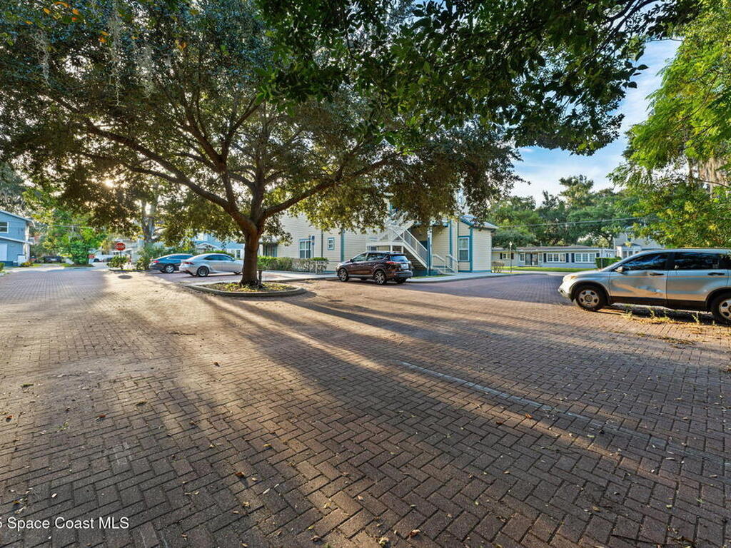 22 S Clyde Avenue, Kissimmee, FL 34741