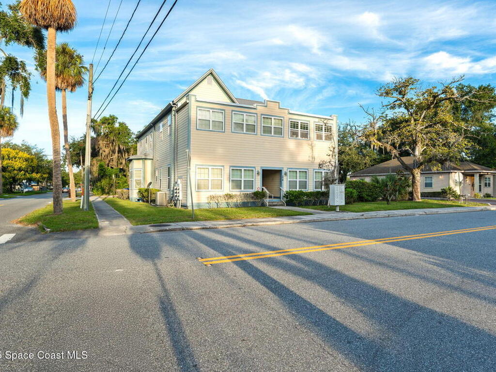 22 S Clyde Avenue, Kissimmee, FL 34741