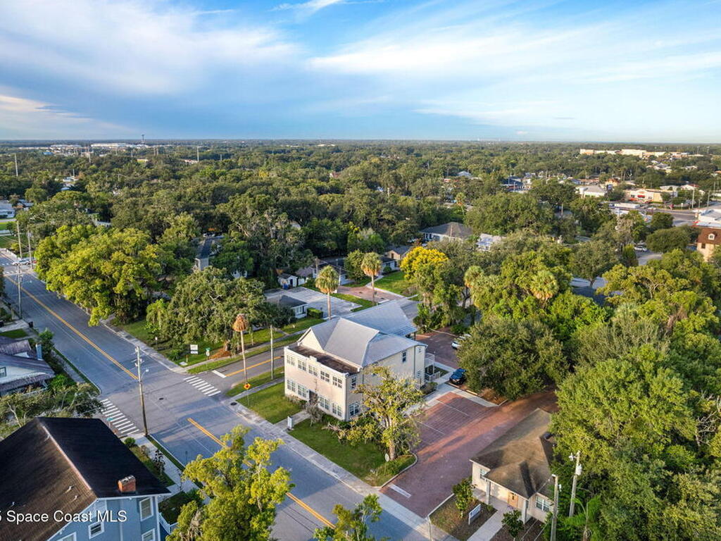 22 S Clyde Avenue, Kissimmee, FL 34741