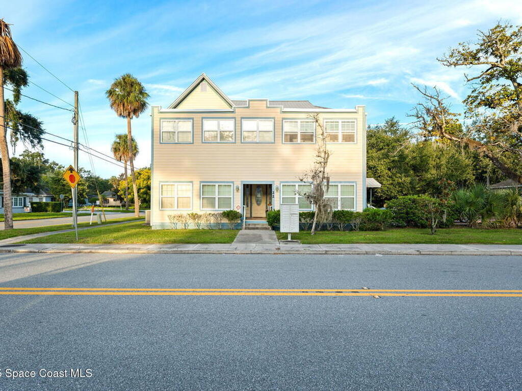 22 S Clyde Avenue, Kissimmee, FL 34741