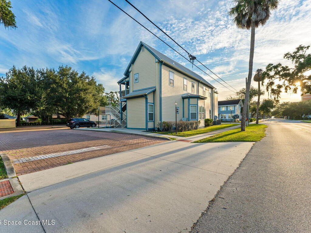 22 S Clyde Avenue, Kissimmee, FL 34741