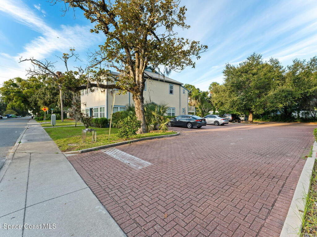 22 S Clyde Avenue, Kissimmee, FL 34741