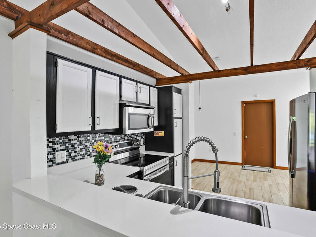 1747 Clover Circle, Melbourne, FL 32935