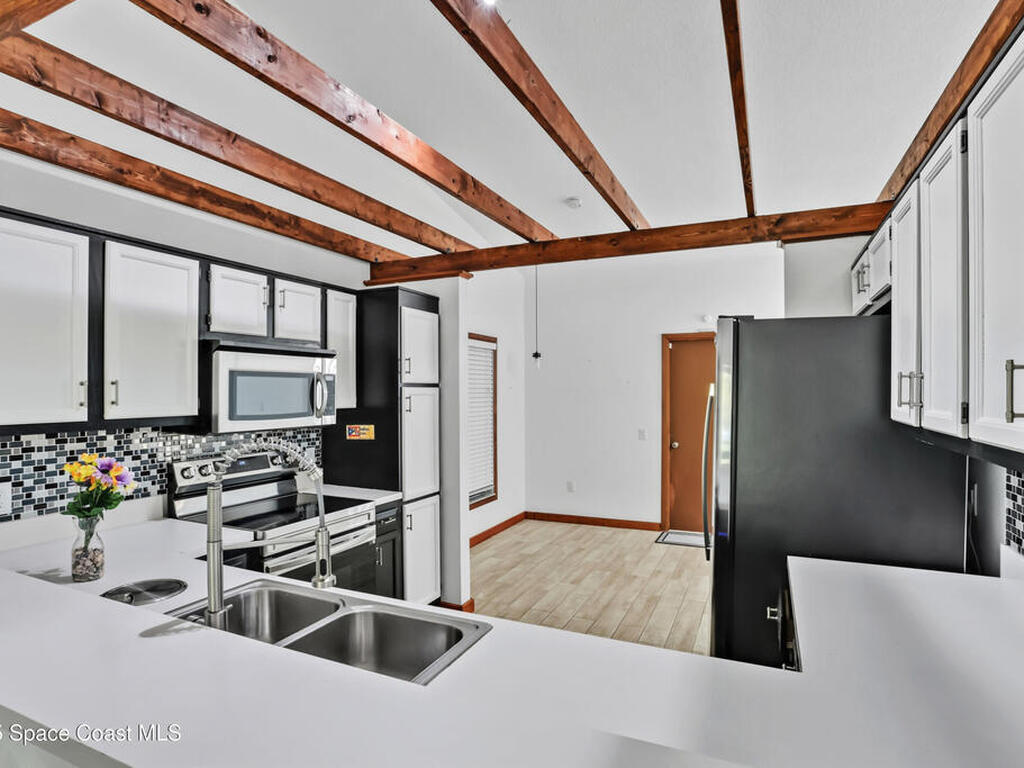 1747 Clover Circle, Melbourne, FL 32935