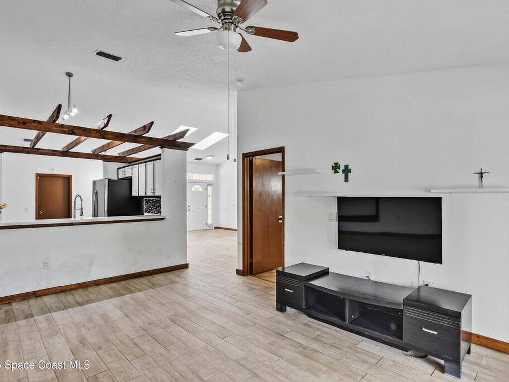 1747 Clover Circle, Melbourne, FL 32935